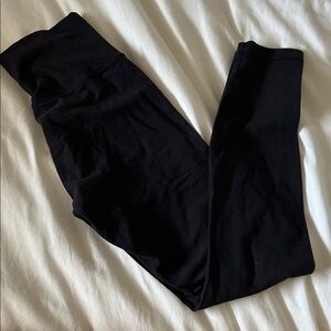 Lululemon size 4 black Leggings 25in